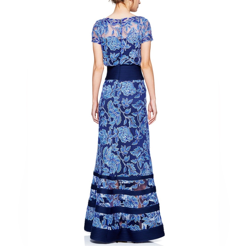 EUC TADASHI SHOJI YASMIN GOWN - SIZE 10 - Picture 2 of 15
